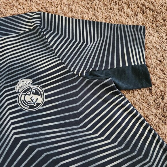 Real Madrid FC Soccer Jersey Adidas Parley Climalite Gradient Blue - Picture 4 of 7